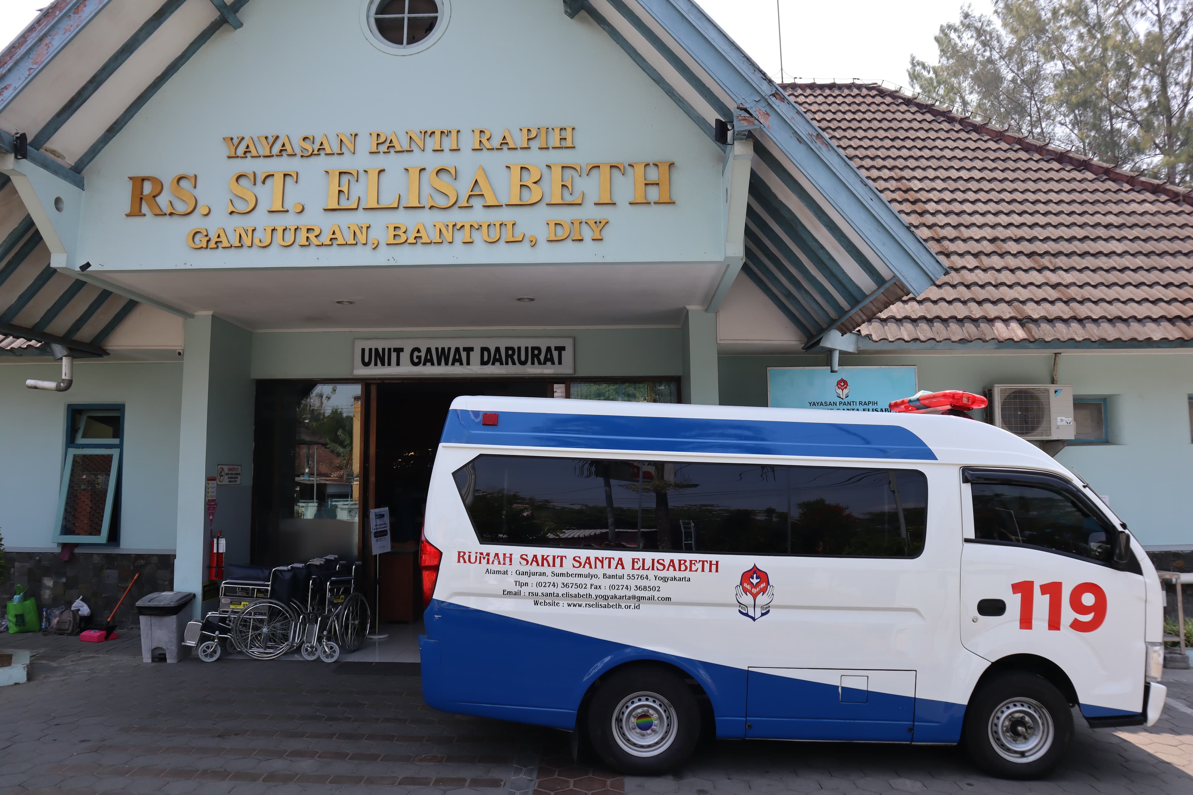 Ambulance Emergency